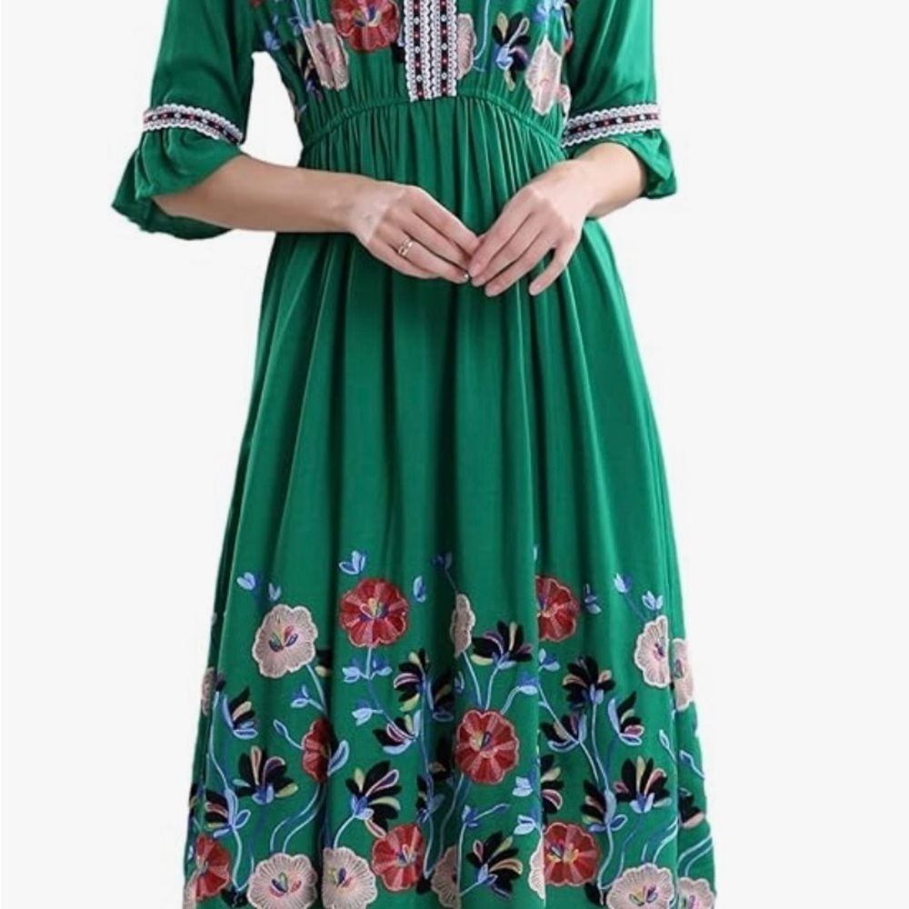 Shineflow Women's Short Sleeve Mexican Embroidered Floral Pleated size M - Picture 2 of 9